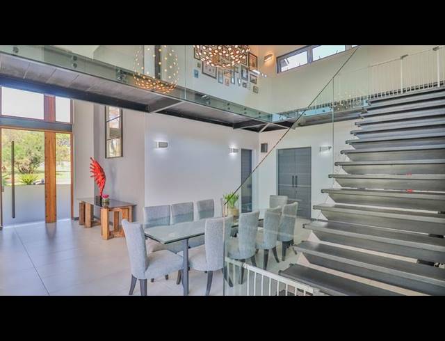 5 BEDROOM HOUSE FOR SALE IN MIDSTREAM ESTATE